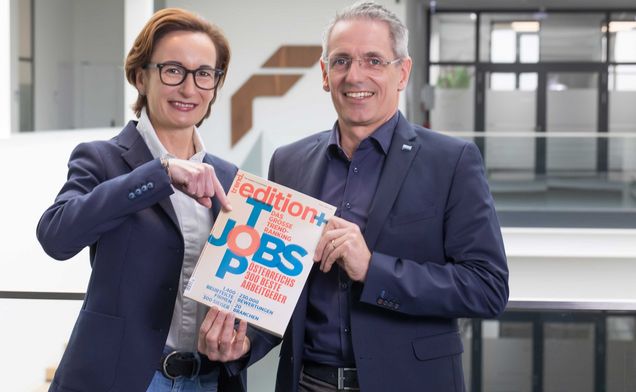 Slide Horst und Andrea Felbermayr sind erfreut über die Auszeichnung als „Top-Arbeitgeber 2024“.
